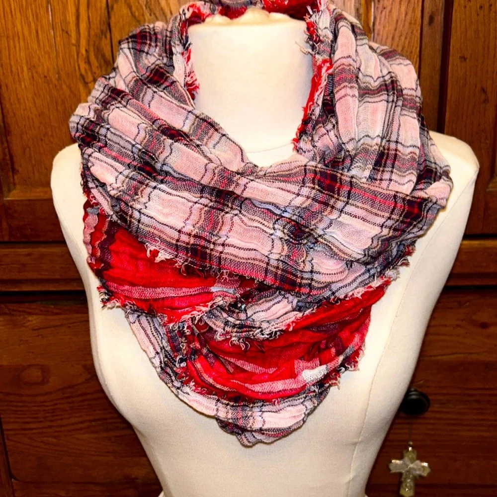 NWT⭐️PLAID INFINITY🧣REVERSIBLE SCARF💙by OLD NAVY❄️One Size - Picture 4 of 10